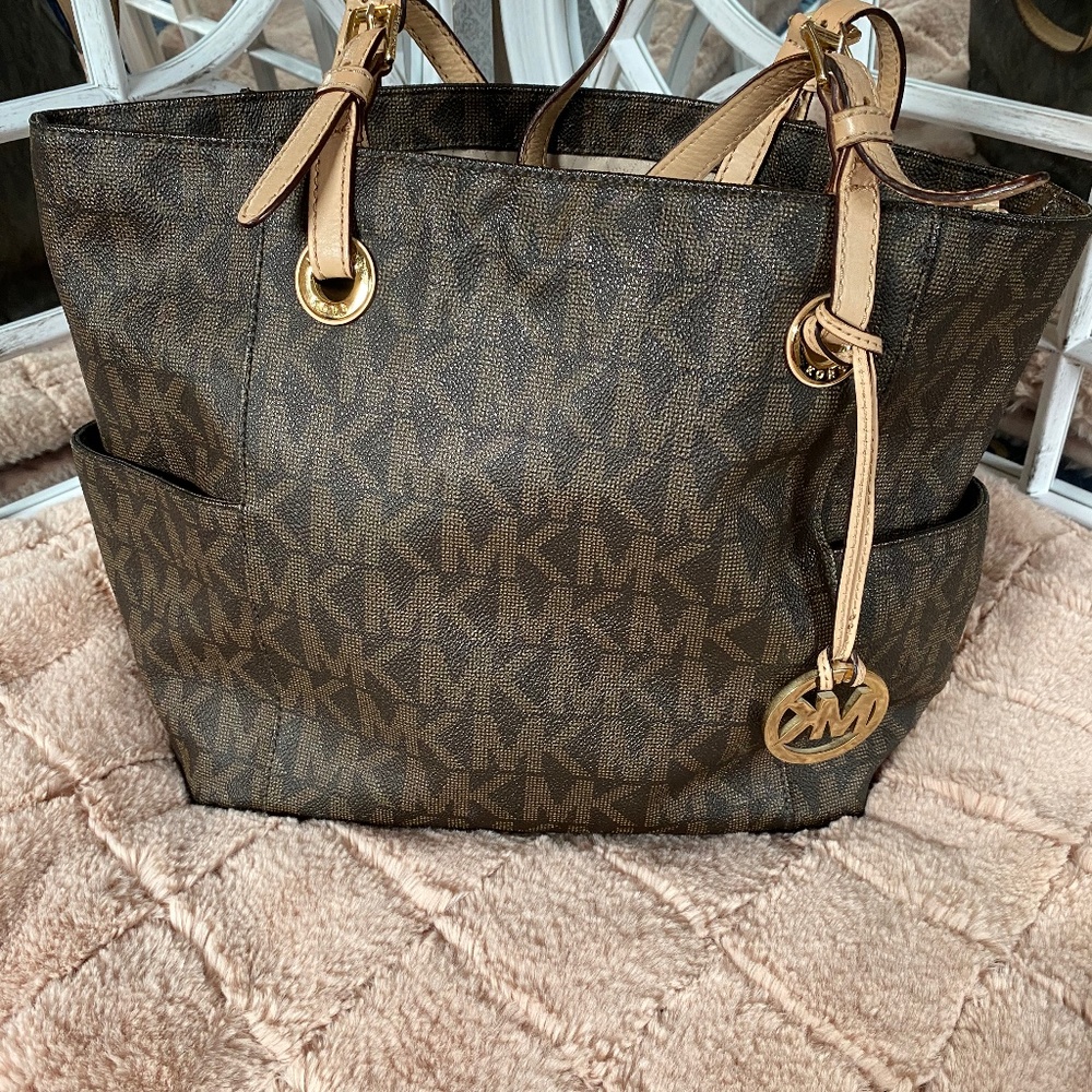 Michael Kors tote